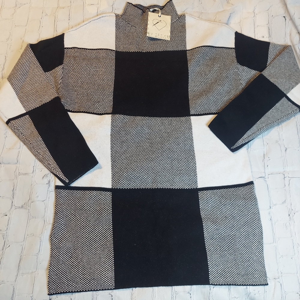 Size S By Design Colorblock Sweater NWT